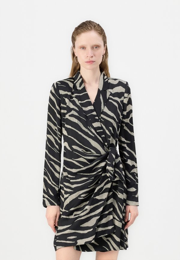 NOTCH COLLAR SIDE KNOT - Cocktail dress / Party dress