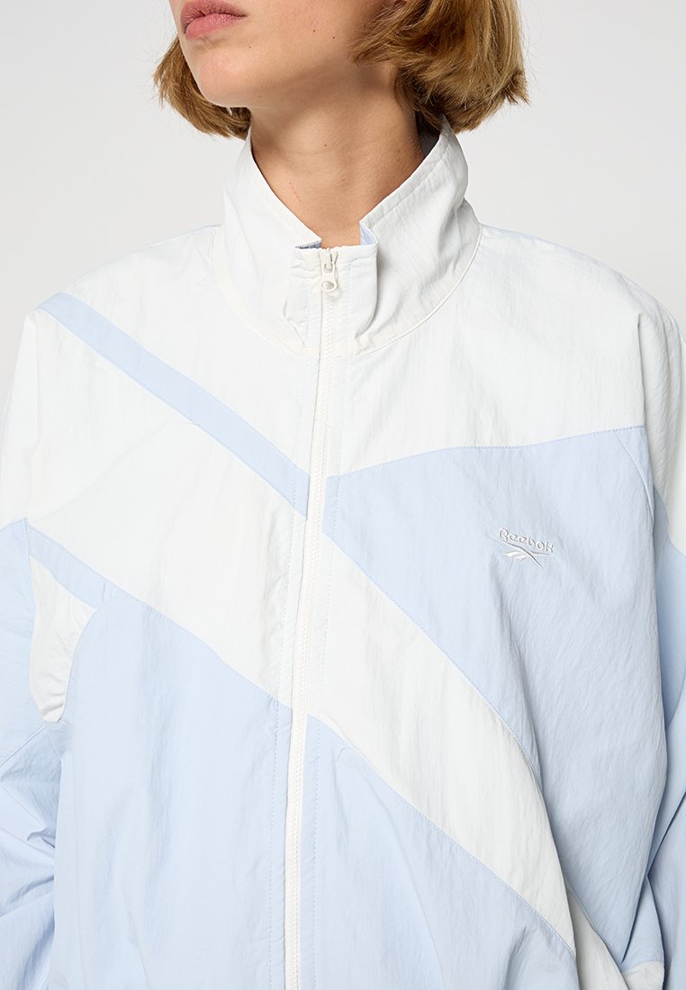 Leichte Jacke