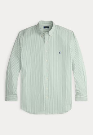 Lichtgroene en witte verticaal gestreepte blouse met lange mouwen, knoopsluiting en een button-down kraag, voorzien van een klein marineblauw geborduurd logo op de borst.