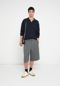 Redefined Rebel GUSTAVO BOXY FIT - Maglietta a manica lunga - ecru