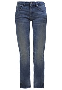 Jean en denim droit délavé bleu avec fermeture à bouton et zip à l'avant, passants de ceinture et poches avant et arrière.