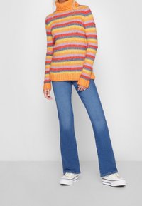 Wrangler Stickad tröja - orange