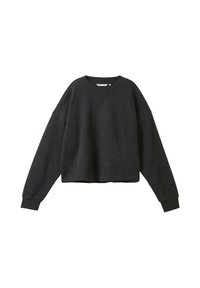Sudadera cortada en gris oscuro con escote en V, mangas largas y puños acanalados. Textura de tela suave, diseño minimalista sin patrones visibles.