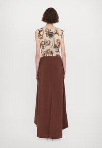 Versace Jeans Couture Maxi szoknya - allodola