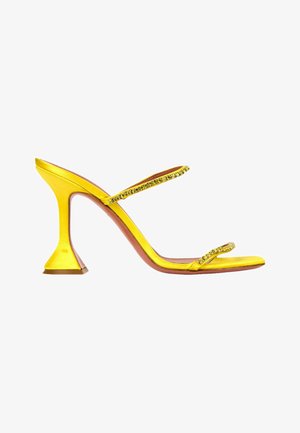 AMINA MUADDI, Mules à talons - yellow