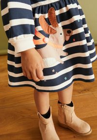 Next CHARACTER STANDARD - Denní šaty - striped
