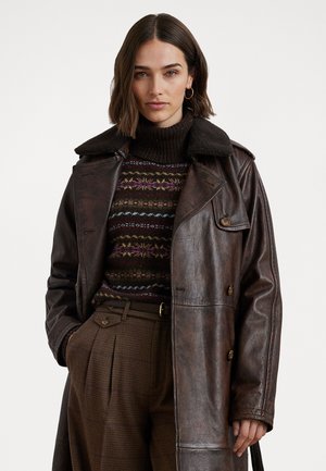 BELTED BURNISHED LAMBSKIN TRENCH COAT - Trenchcoat - deep mahogany