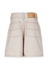 Beige shorts i bomull med hög midja, två bakfickor och kontrasterande bruna sömmar. Läderetikett på midjebandet.