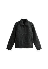 Chaqueta gris con cremallera y cuello. Fabricada con un tejido texturizado de acabado suave. Presenta dos bolsillos laterales y mangas largas.