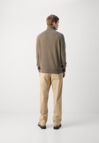 Thumbnail Image 5