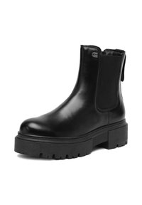 Czarne skórzane botki za kostkę z masywną, teksturowaną podeszwą, elastycznymi panelami bocznymi oraz pętelką z tyłu.