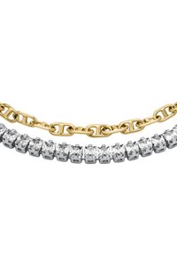 Collana in oro a catena con un filo accentuato da zirconia cubica argentata, caratterizzata da finiture metalliche alternate e una texture lucida.