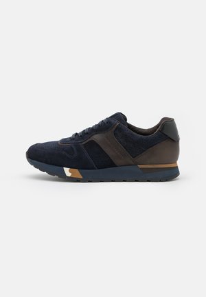 CALZ.ONE UOMO ACTIVE RUN 2020 - Trainers - marine/ebano/nero/blu