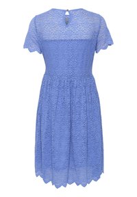 Lysblå blondekjole med korte ærmer, bølgede kanter og en nøglehul-rygdetalje. Stoffet har et blomstermønster over det hele.