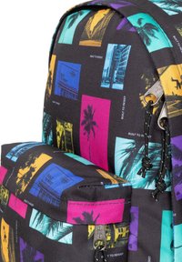Eastpak OUT OF OFFICE - Mochila - city bay black