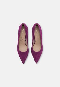 Tamaris Klassiske pumps - purple