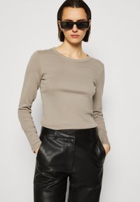Esprit CREW - Pikkade varrukatega topp - light taupe