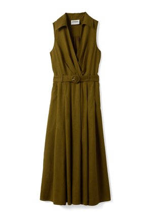 Vestito midi senza maniche verde oliva con colletto, incrocio sul davanti, gonna plissettata e cintura abbinata con fibbia circolare.