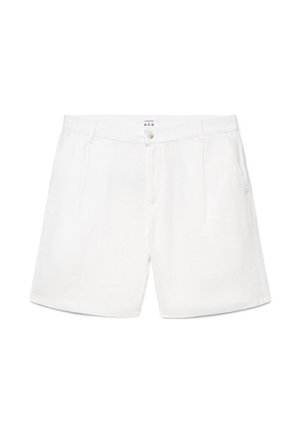 Pantaloncini bianchi su misura con passanti per cintura, chiusura con bottone e zip, pieghe frontali e tasche laterali, mostrati su sfondo bianco.