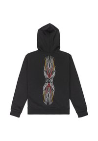 Čierna mikina s kapucňou, ktorej zadná časť zdobí farebný dizajn plameňa, s červenými, žltými a bielymi akcentmi, vyrobená z mäkkej látky a vo voľnom strihu.