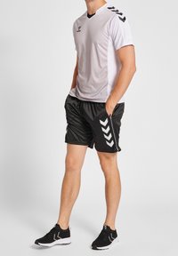 Hummel Träningsshorts - black