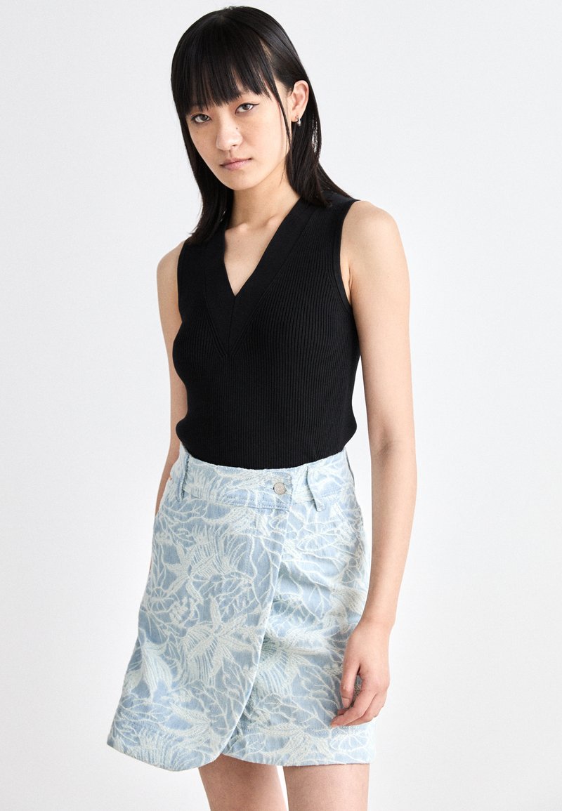 BOSS FALITY - Top - black