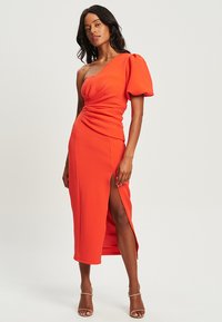 BWLDR NOA MIDI  - Etui-jurk - coral