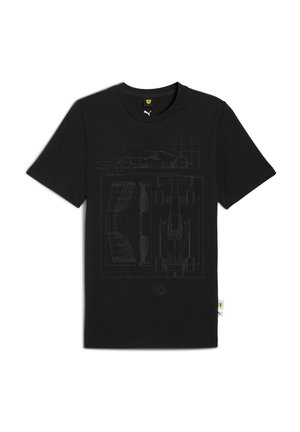 Sort t-shirt med et detaljeret teknisk blueprint af en Formel 1-bil, med et Puma-logo og et Ferrari-embleme nederst.