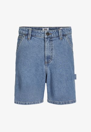Shorts in denim azzurro chiaro con un design classico, dotati di chiusura a bottone, passanti per cintura, tasche frontali e una texture leggermente scolorita.