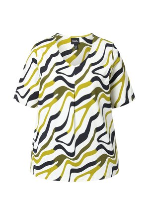 Kurzärmliges V-Ausschnitt-Oberteil mit wellenförmigen schwarzen, olivgrünen und gelben Streifen auf weißem Hintergrund, auf einem weißen Hintergrund präsentiert.