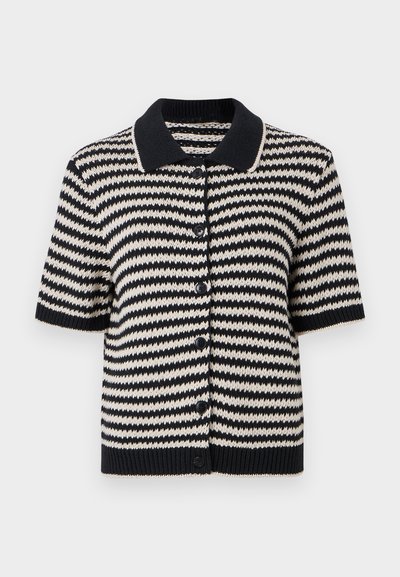 Kortsleeve cardigan i svart och krämfärgade horisontella ränder. Har en ribbad krage, knäppning med knappar och strukturerad stickad tyg.