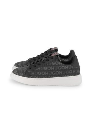 Trainers - black