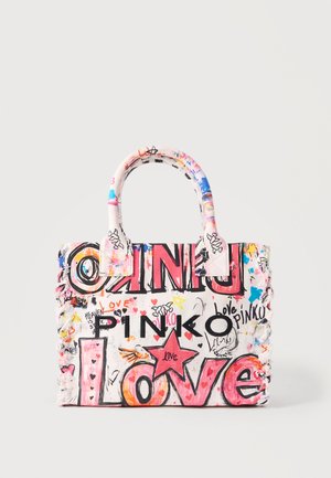Handtas met graffiti-stijl ontwerp met de woorden "Pinko" en "Love" in gedurfde, kleurrijke letters met harten en sterren.