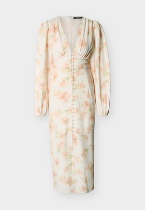 Langes cremefarbenes Kleid mit zartem rosa-grünem Blumenmuster, tiefem V-Ausschnitt, gepufften langen Ärmeln, geraffter Taille und Knopfleiste vorne.