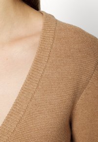 By Malene Birger Svetr - beige