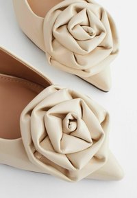 Next FOREVER COMFORT CORSAGE SLINGBACK - Klasické lodičky na opätku - bone