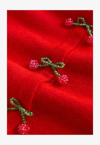 Selected, red cherry buttons