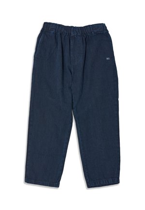 Pantaloni larghi blu scuro con vita elastica e piccolo logo bianco "BC" sulla parte superiore della coscia destra.