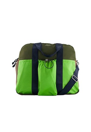 Sac rectangulaire vert et olive avec poignées noires, poche avant avec cordon, et bandoulière noire réglable sur fond blanc.