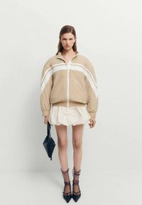 Mango Allvädersjacka - beige
