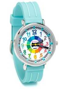 Montre colorée pour enfants avec un bracelet en silicone turquoise, un boîtier rond en argent et un cadran multicolore circulaire affichant des chiffres et une aiguille des heures noire.