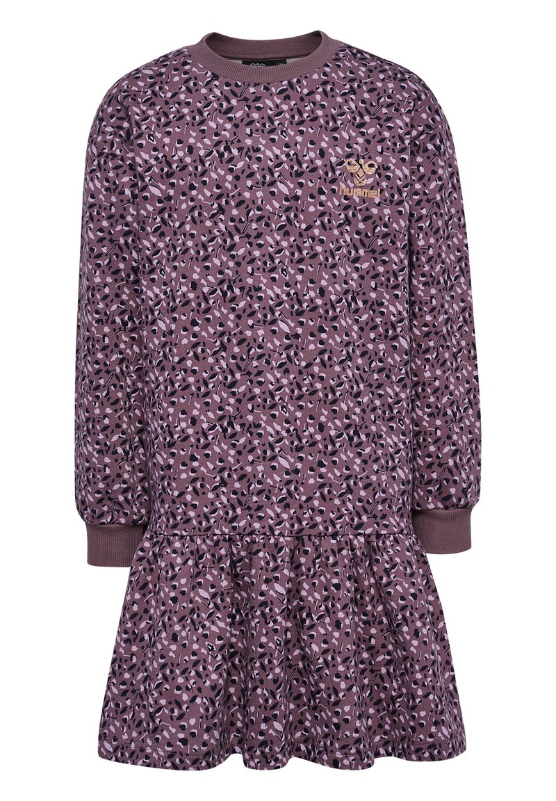 Robe sweat à manches longues de couleur violette, tissu à motifs comportant des formes noires et mauves, poignets côtelés et volants froncés au bas.