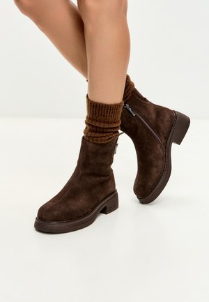 BLOCK HEELS  - Stivali da neve  - brown