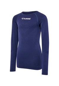 Marinblå långärmad skjorta i ventilerande tyg med strukturerad yta. Har en rund halsringning och en distinkt logotyp på bröstet.