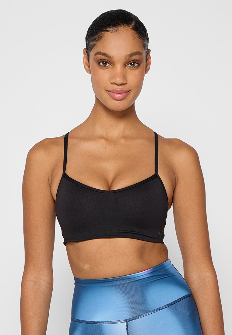 Puma Sport-bh met light support zwart Puma Sport-bh met light support zwart