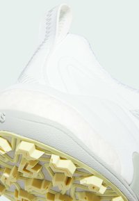 adidas Golf CODECHAOS 25 SPIKELESS - Golf shoes (without spikes) - cloud white silver powder yellow