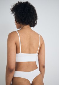 Pieces PCNAMEE BRAZIL 3 PACK - Στρινγκ - bright white