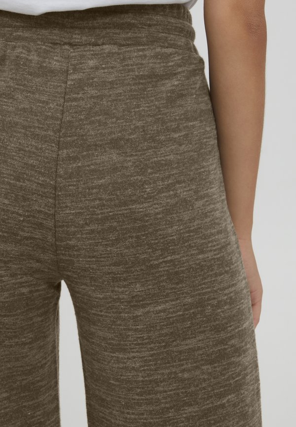 OXBERENICE LOOSE FIT - Tracksuit bottoms4