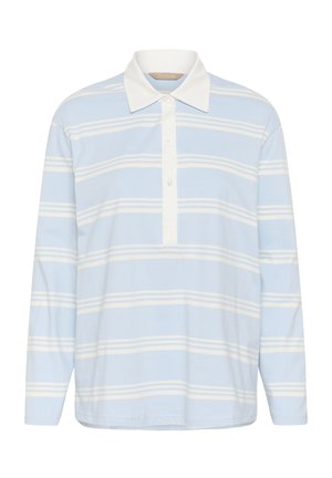 Šviesiai mėlynas polo marškinėliai su ilgomis rankovėmis, baltais horizontaliais dryžiais ir balta sagčių apykakle.