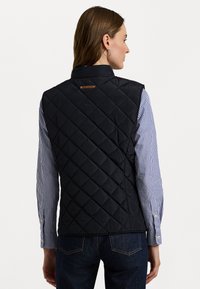Lauren Ralph Lauren CREST PATCH QUILTED MOCKNECK VEST - Väst - dark navy